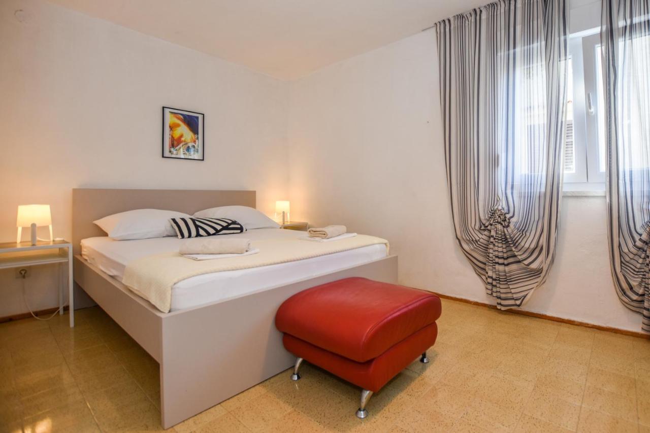 Movo House Apartment Pag Town Luaran gambar