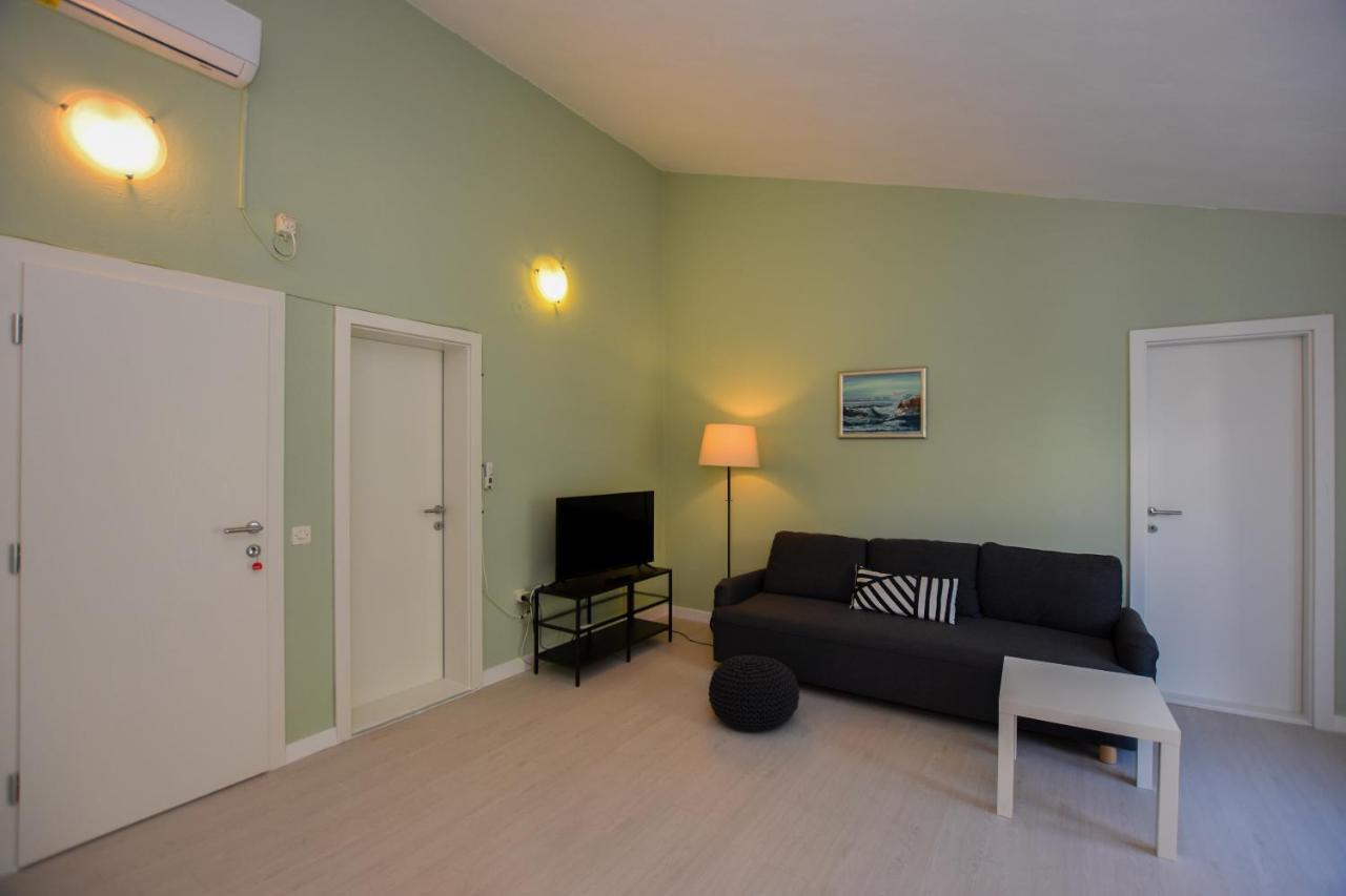 Movo House Apartment Pag Town Luaran gambar